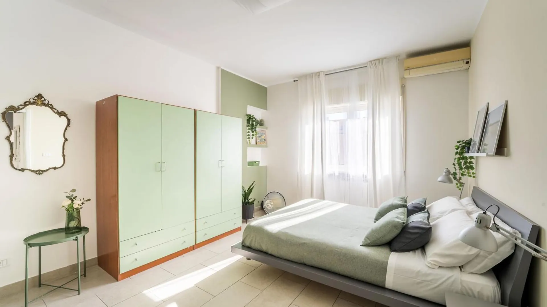 Maison Lumiere, Design Apt 5 Min From Tiburtina Station 0*, Rzym