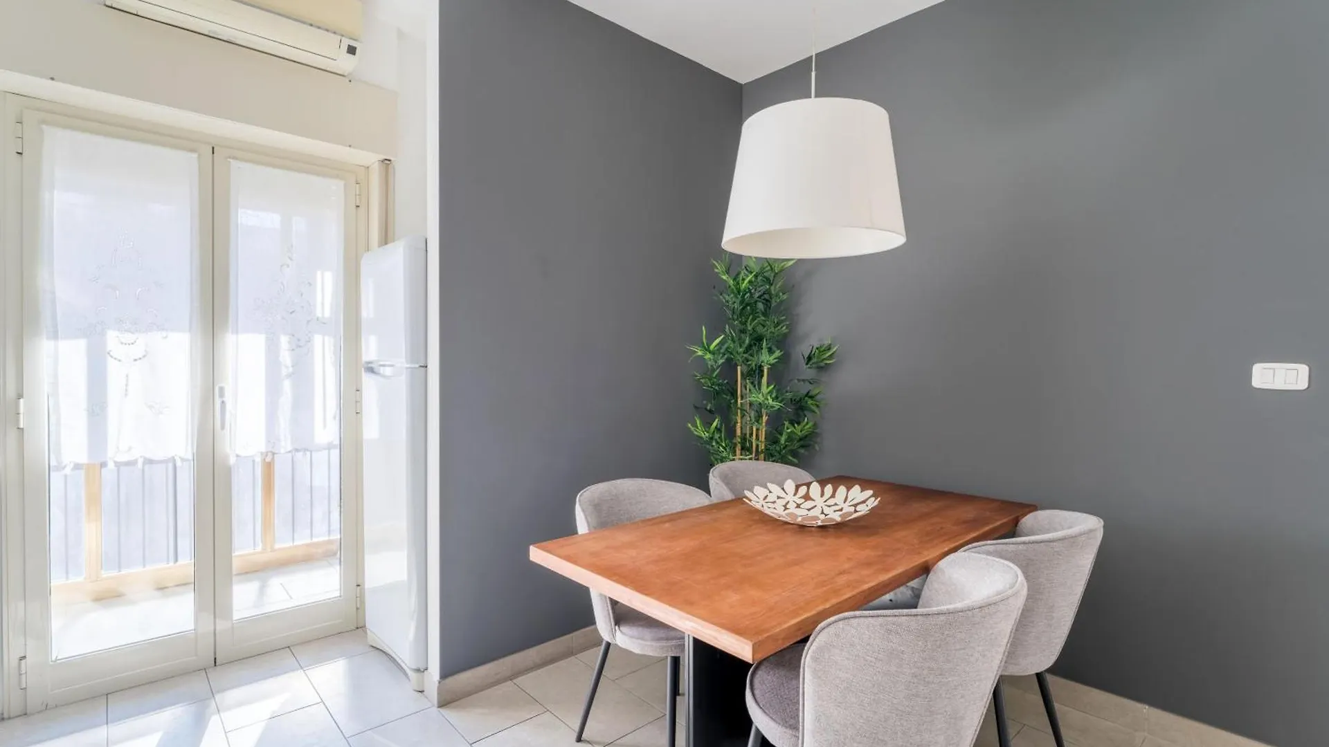 Maison Lumiere, Design Apt 5 Min From Tiburtina Station Rzym